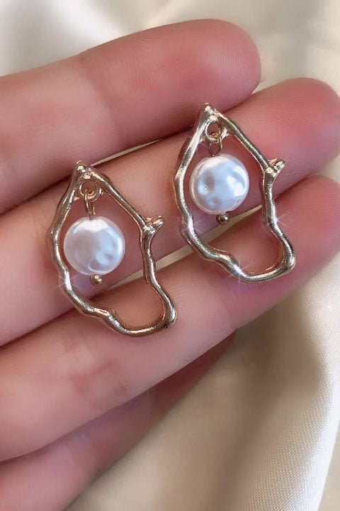 Statement Oyster Pearl Irregular Shaped Drop Earrings