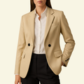Women’s Tailored Notch Lapel Blazer with Decorative Buttons and Flap Pockets – Elegant Structured Jacket for Office and Smart Casual Wear