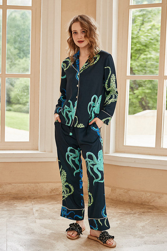 Coordinated Bow Pattern Pajama Set-Black