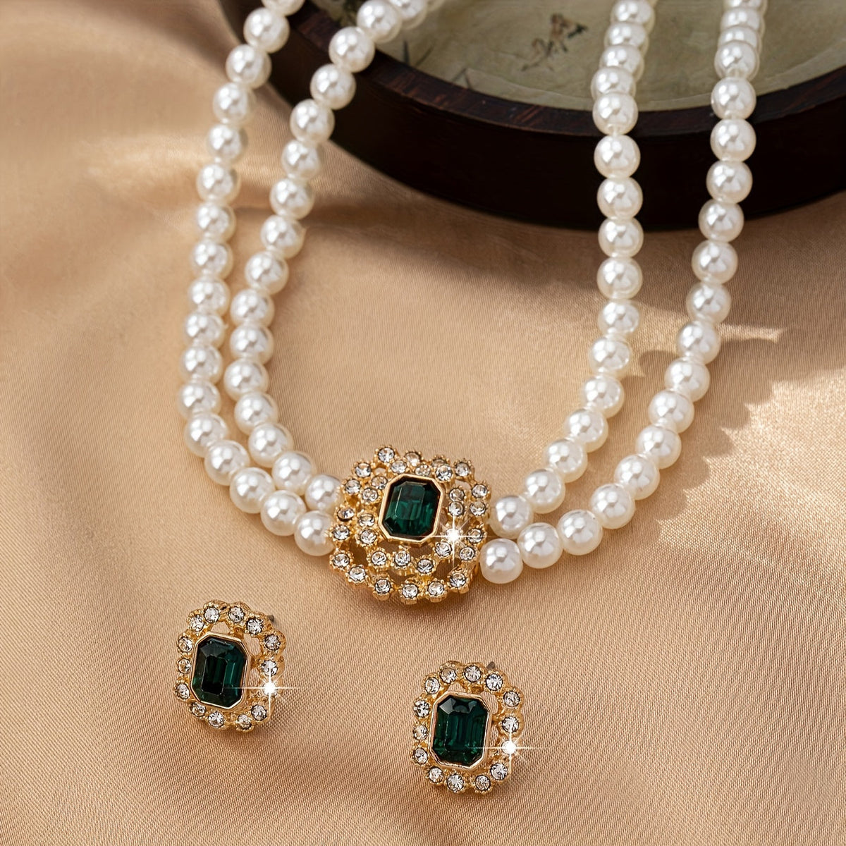 Pearl Necklace with Green Crystals and Matching Earrings - Mirela