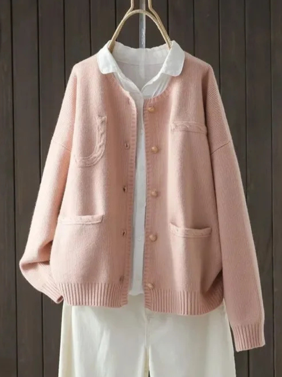 Women's Soft Lightweight Knitted Cardigan with Patch Pockets – Relaxed Long Sleeve Button Front Fine Knit Cardigan for Spring and Autumn Layering