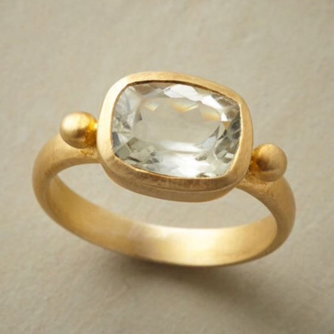 Vintage Gold and White Glass Ring