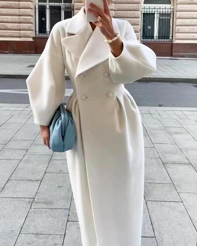 Women's Elegant Long Wool Winter Coat with Double-Breasted Button Front and Wide Notched Lapels – Tailored Fitted Waist Maxi Overcoat with Statement Sleeves for Sophisticated Office Wear and Formal Autumn Winter Styling