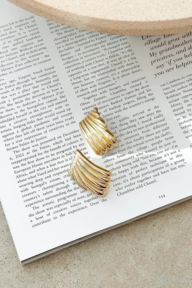 Statement Rina Earrings Gold