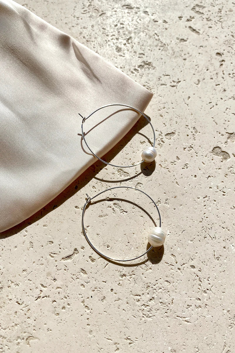 Modern Simple Pearl Fine Wire Hoops Cream/Silver