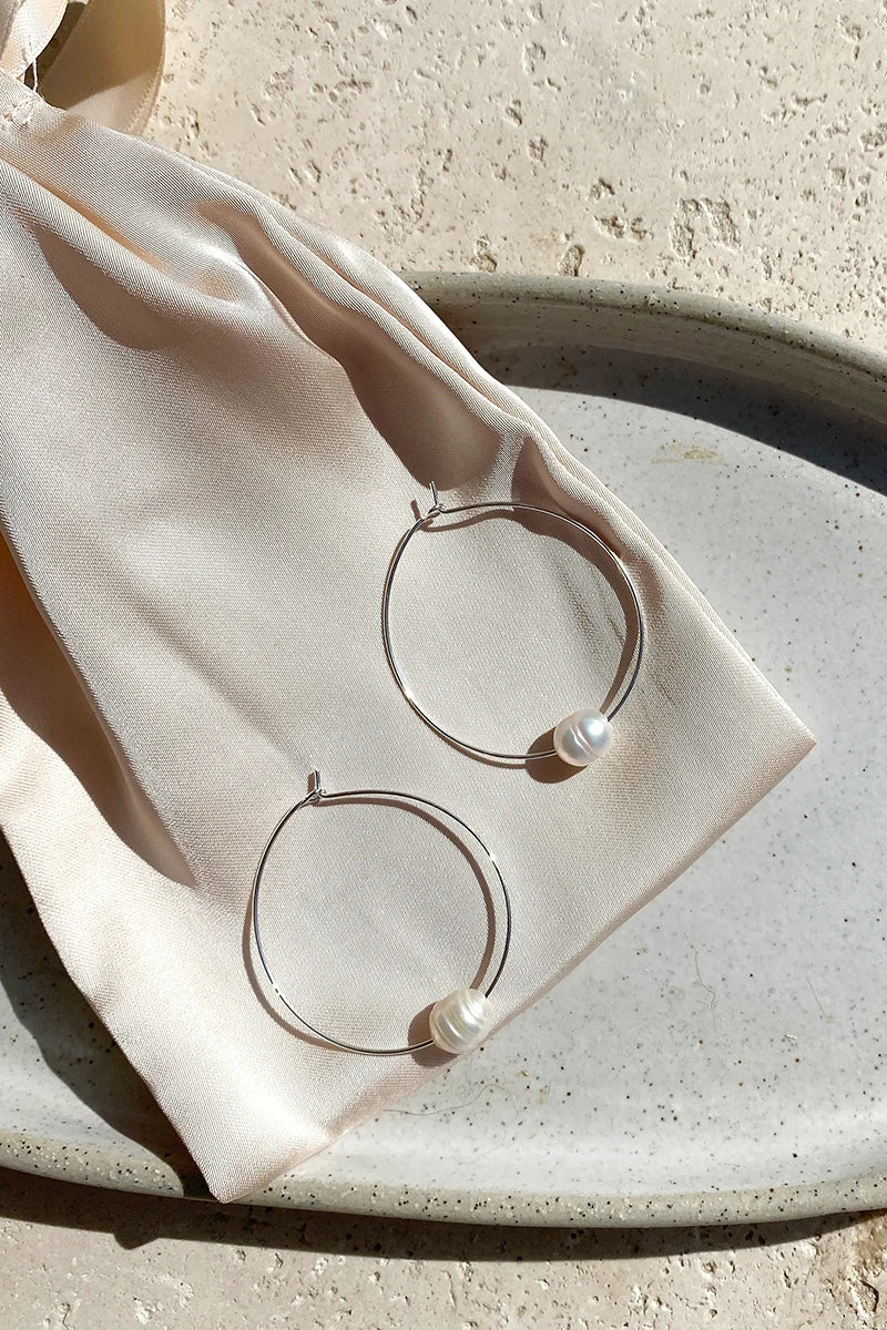 Modern Simple Pearl Fine Wire Hoops Cream/Silver