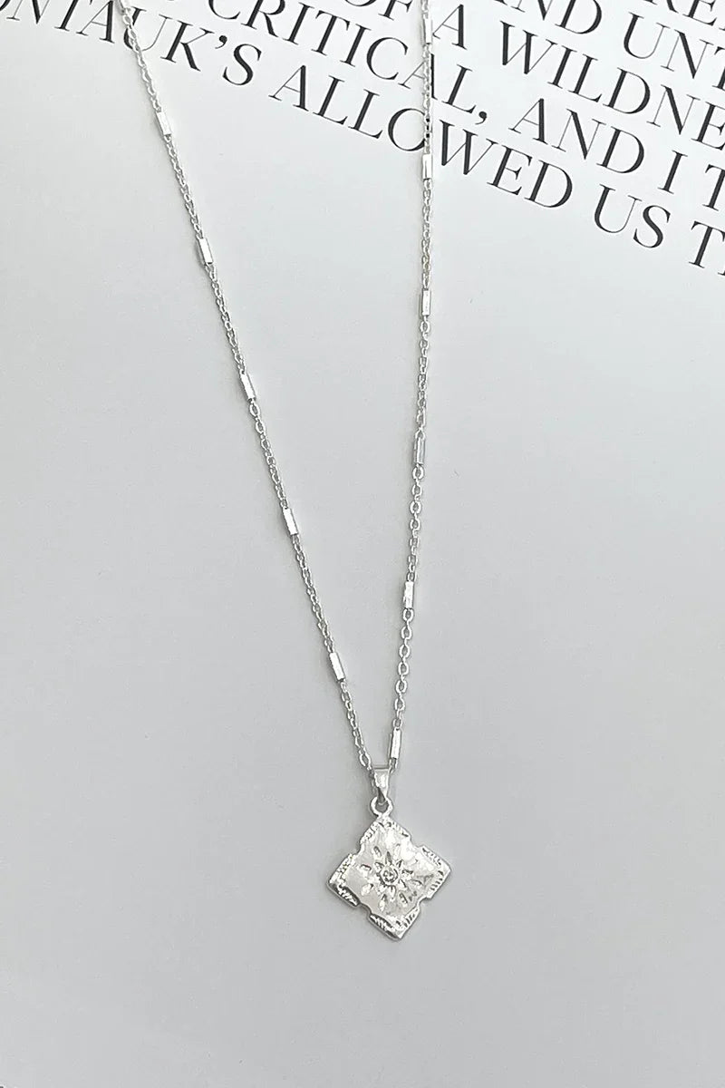 Statement Cleo Necklace Silver