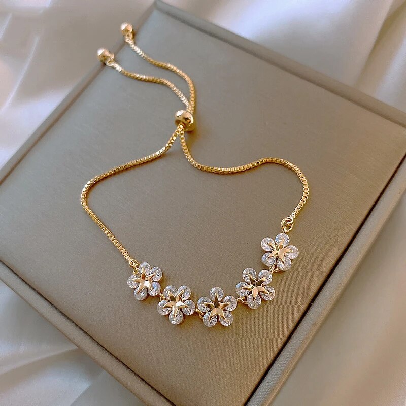 Adjustable Crystal Flower Bracelet - Leocadia