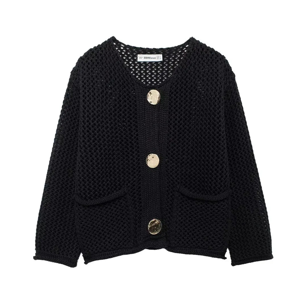 Women’s Cropped Chunky Knit Cardigan with Statement Buttons and Pockets – Relaxed Elegant Layer for Autumn and Winter