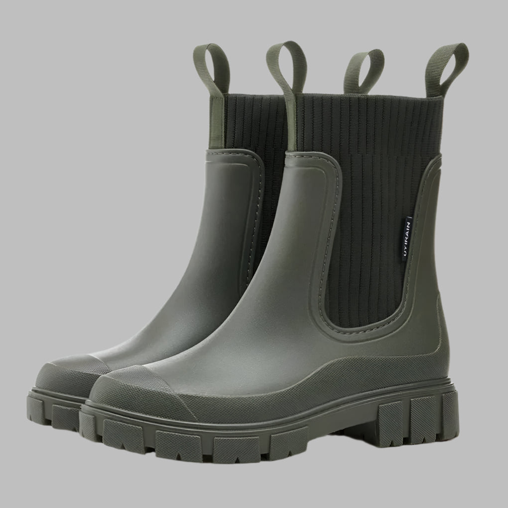 Women’s Chelsea Ankle Boots with Lug Sole