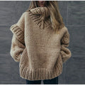 Women's Oversized Chunky Knit Turtleneck Sweater with Thick Textured Stitching and Voluminous Long Sleeves – Warm Relaxed Fit Pullover for Cosy Autumn Winter Layering and Casual Everyday Wear