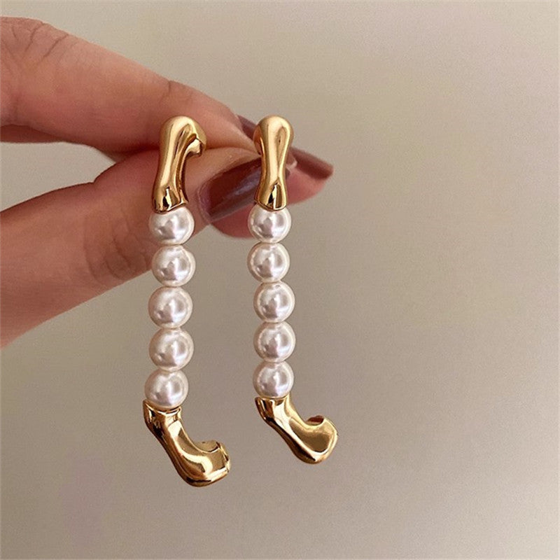 Amaya Pearl Hoop Earrings