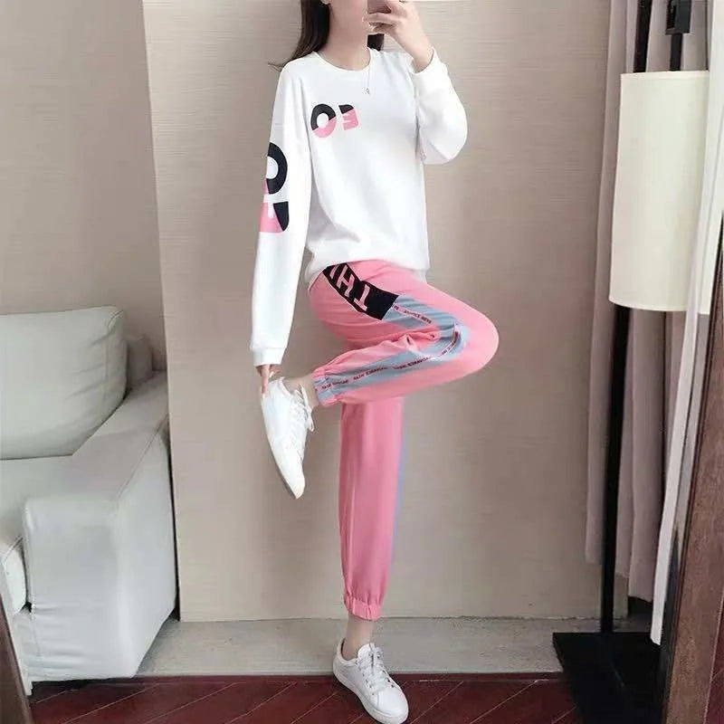 Women's Graphic Print Sweatshirt and Jogger Trousers Set – Relaxed Colour Block Tracksuit for Everyday Casual Wear