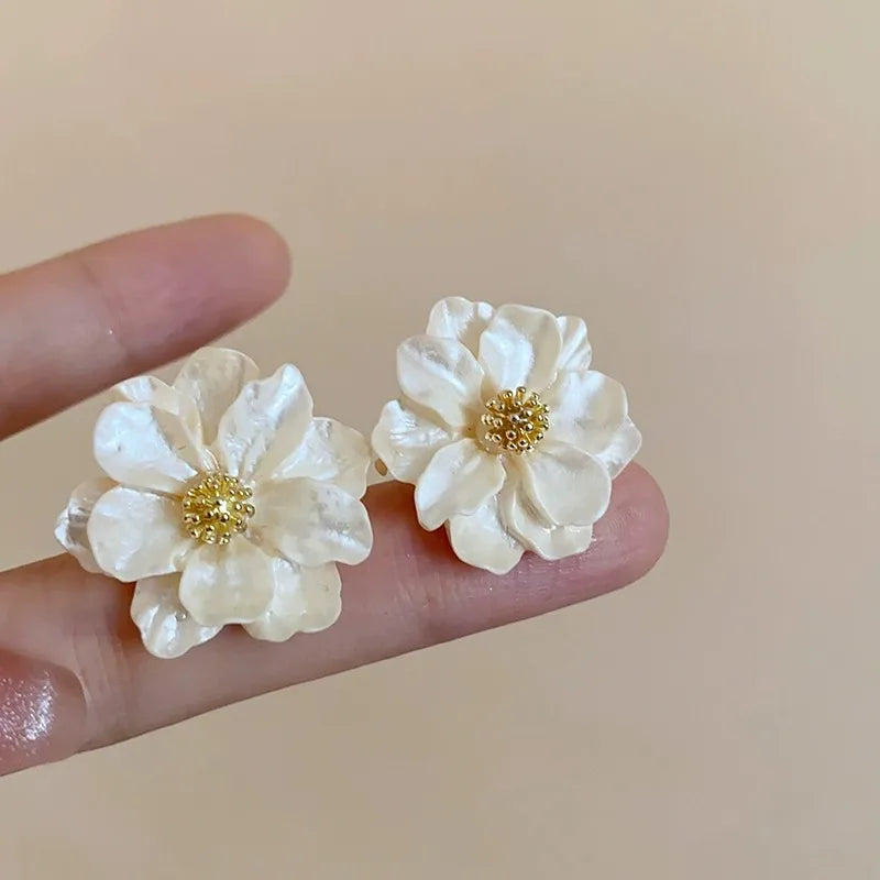 Opal Collection White Acrylic Flower Stud Earrings - Exclusive