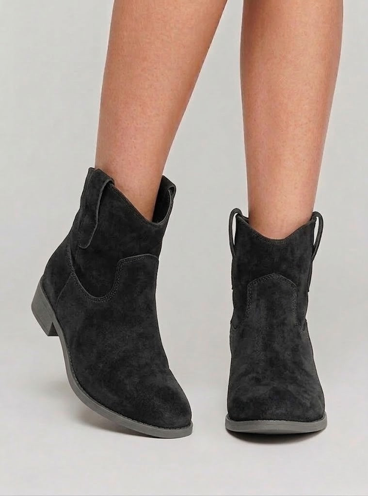 Vintage Low Heel Western Cowboy Ankle Boots