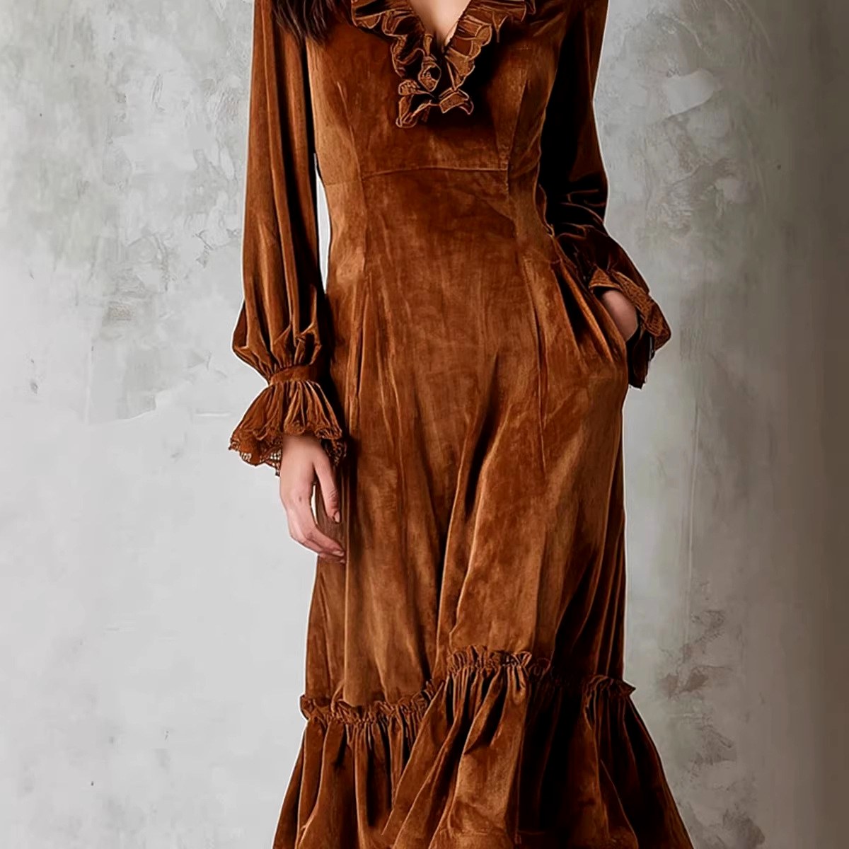 Aira – Women’s Velvet V-Neck Ruffle Dress
