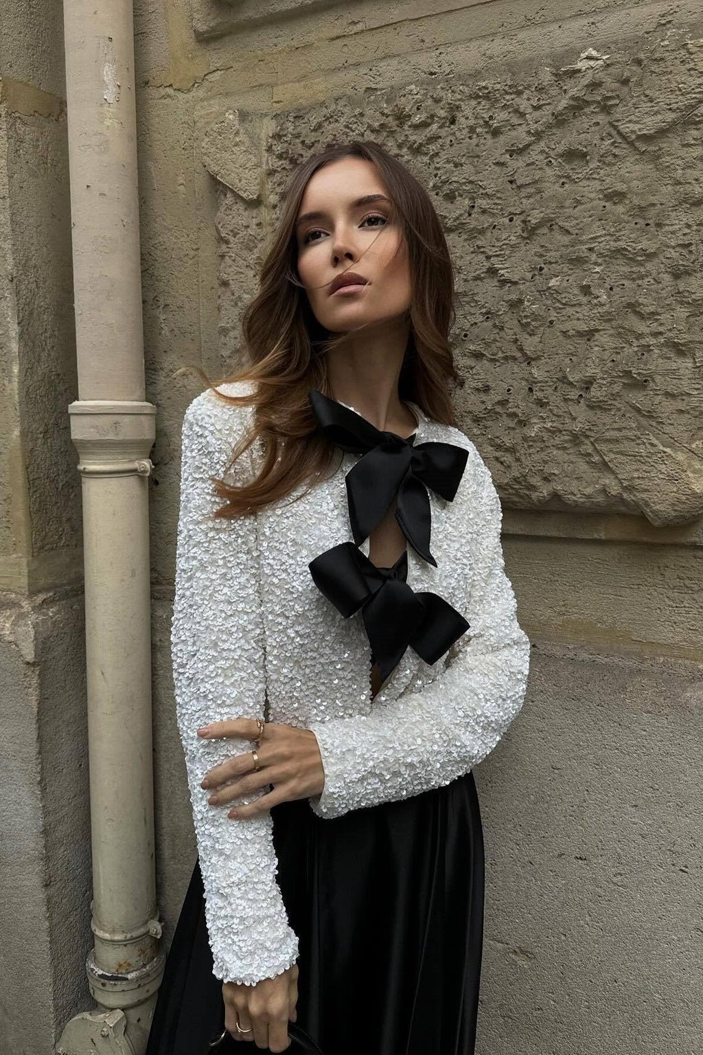 Modern Cara Bow-tie Sequins Coat
