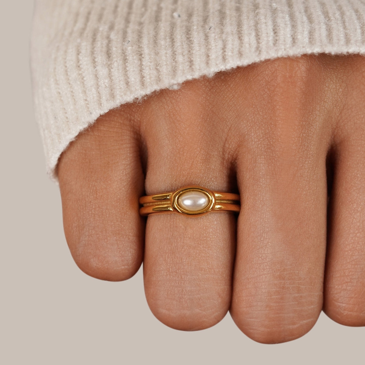 18K Gold Pearl Ring