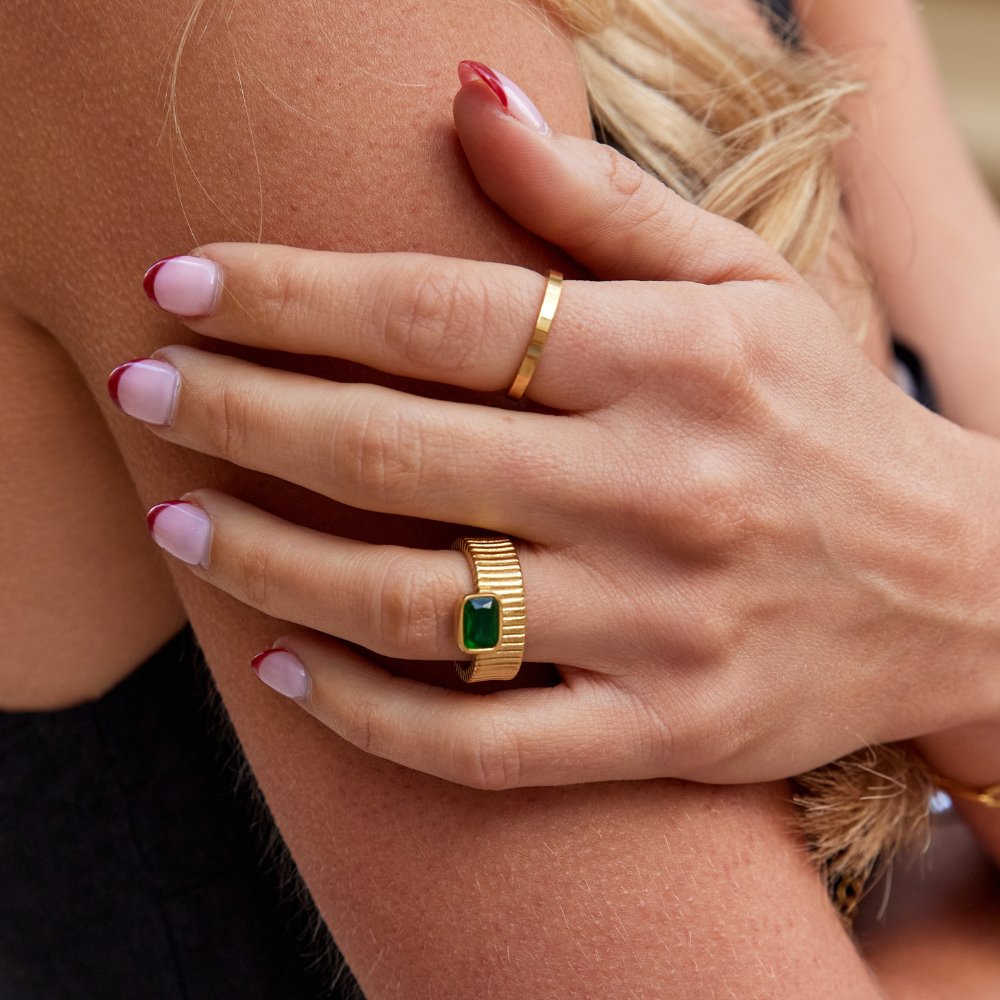 Giana Gold and Emerald Ring