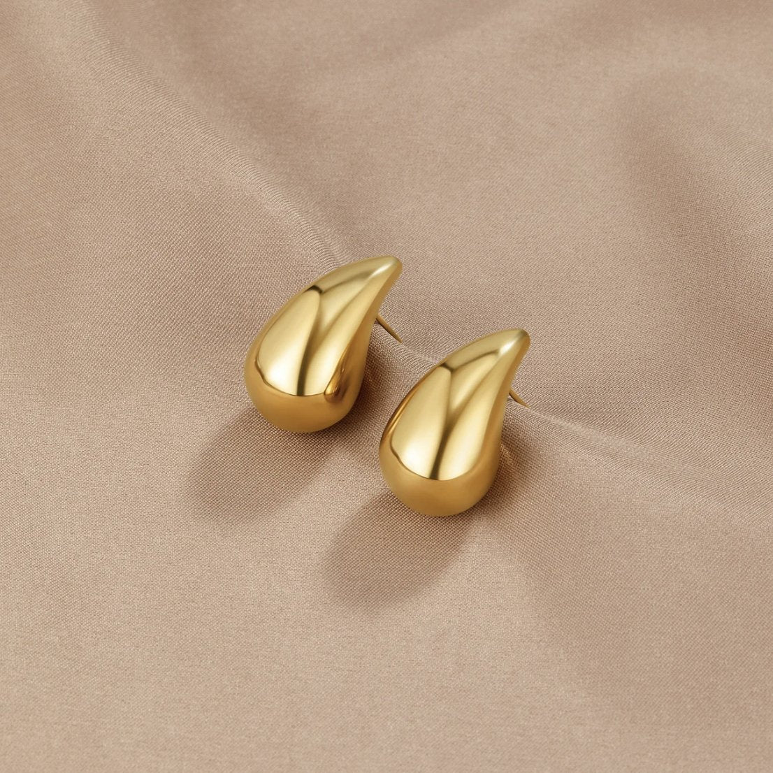 Gold Soul Drop Earrings - Ondina