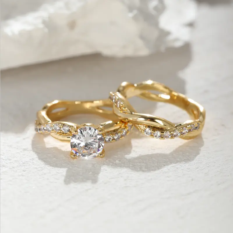 Sparkling Vintage Ring