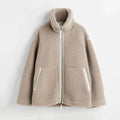 Women’s Oversized Teddy Fleece Zip-Up Jacket with High Collar and Patch Pockets – Cosy Winter Casual Outerwear