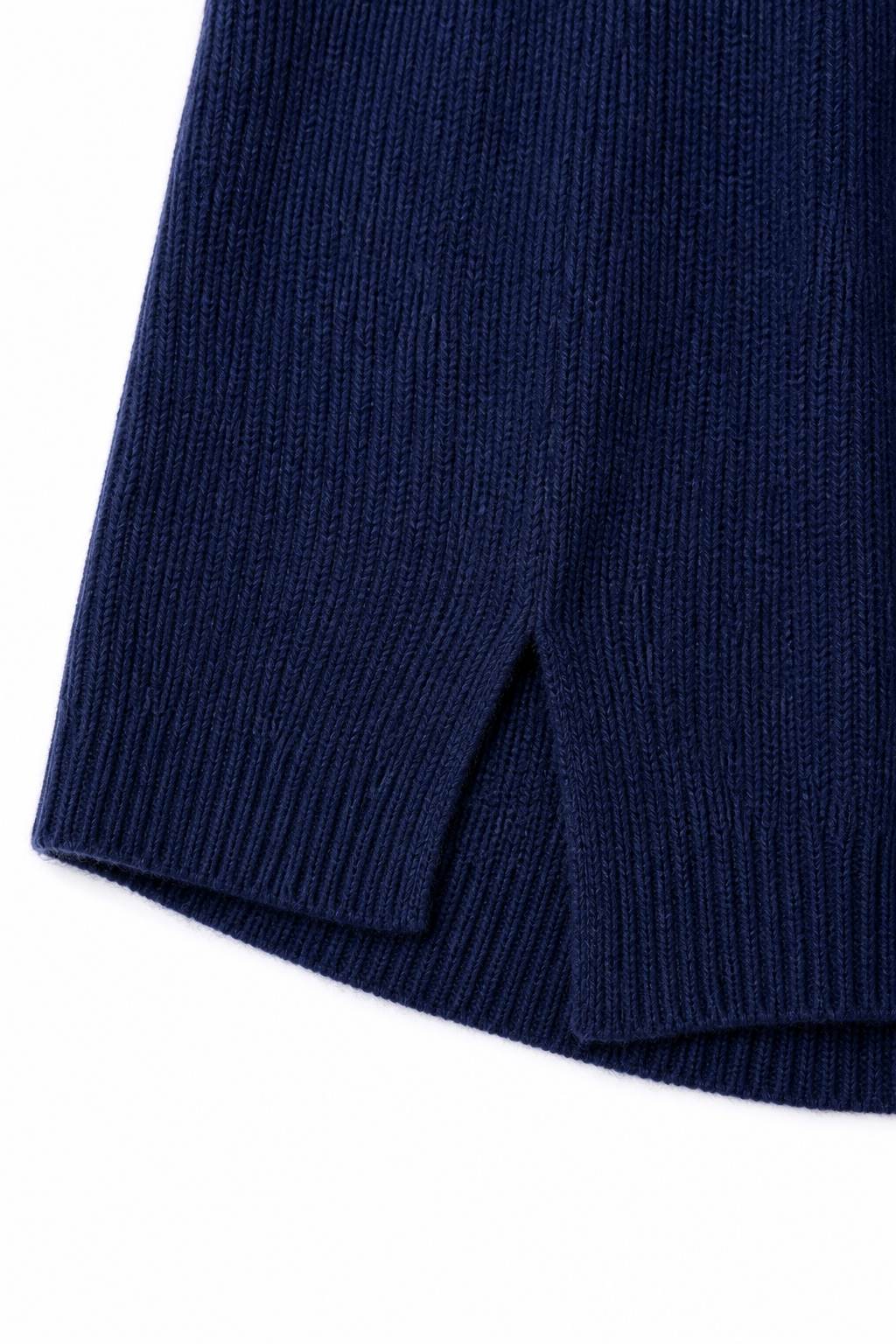 Linnea – V-Neck Ribbed Knit Pullover Sweater