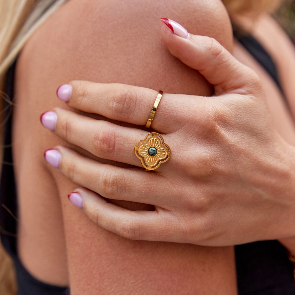 Lucky Flower Turquoise Ring