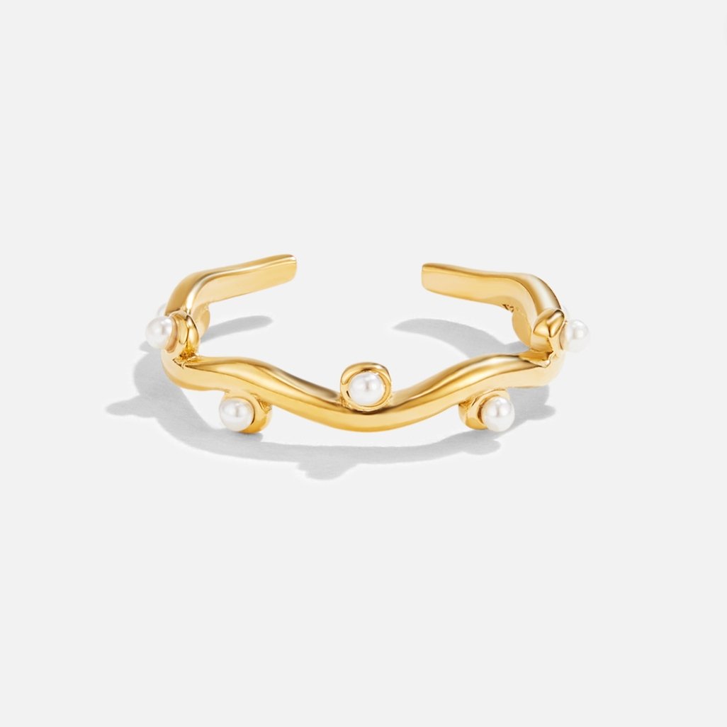 Gold Wavy Pearl Ring